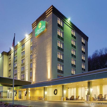 La Quinta Inn & Suites Pittsburgh North McCandless Township Екстер'єр фото