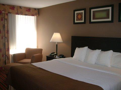 La Quinta Inn & Suites Pittsburgh North McCandless Township Екстер'єр фото