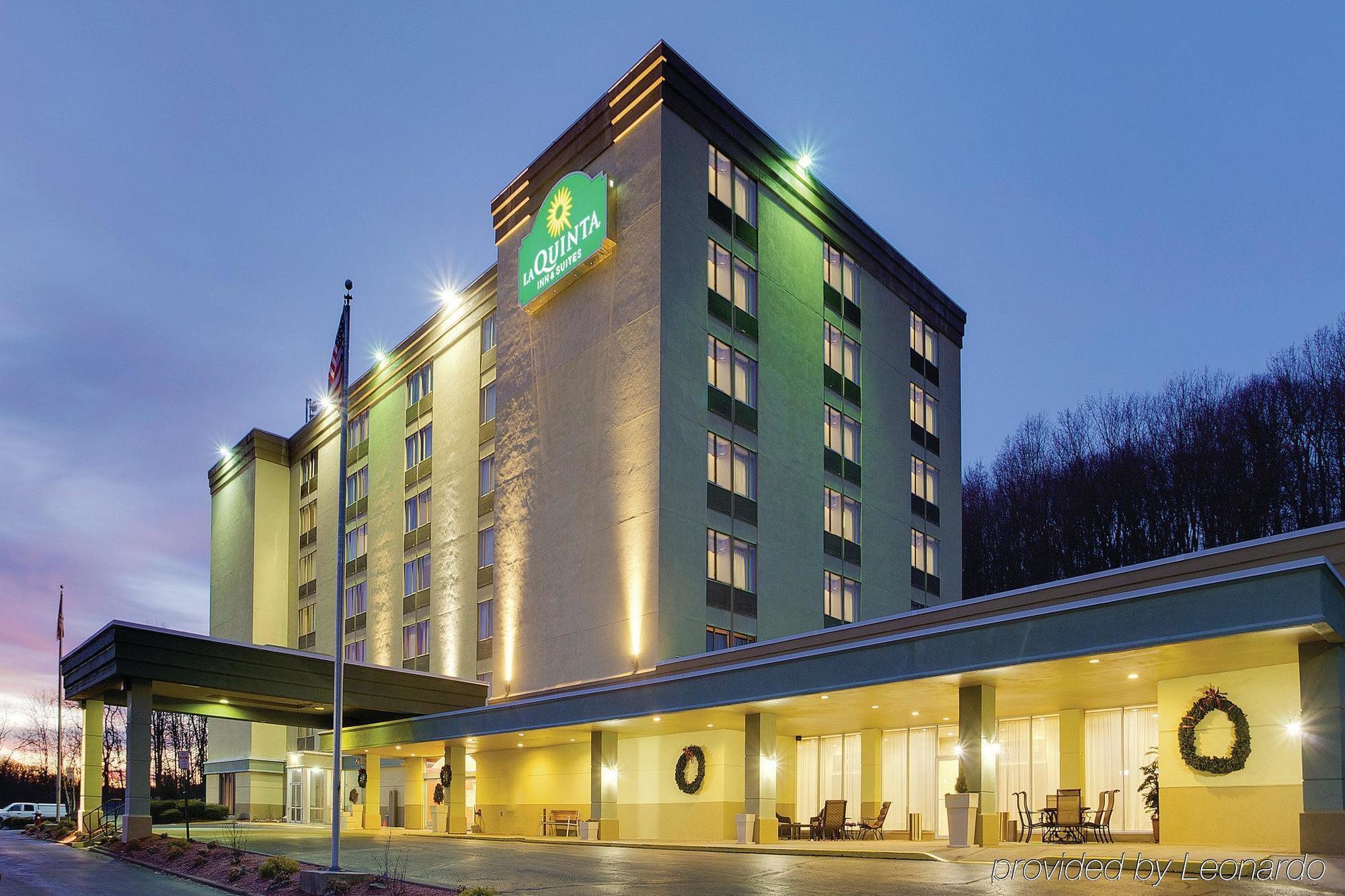 La Quinta Inn & Suites Pittsburgh North McCandless Township Екстер'єр фото