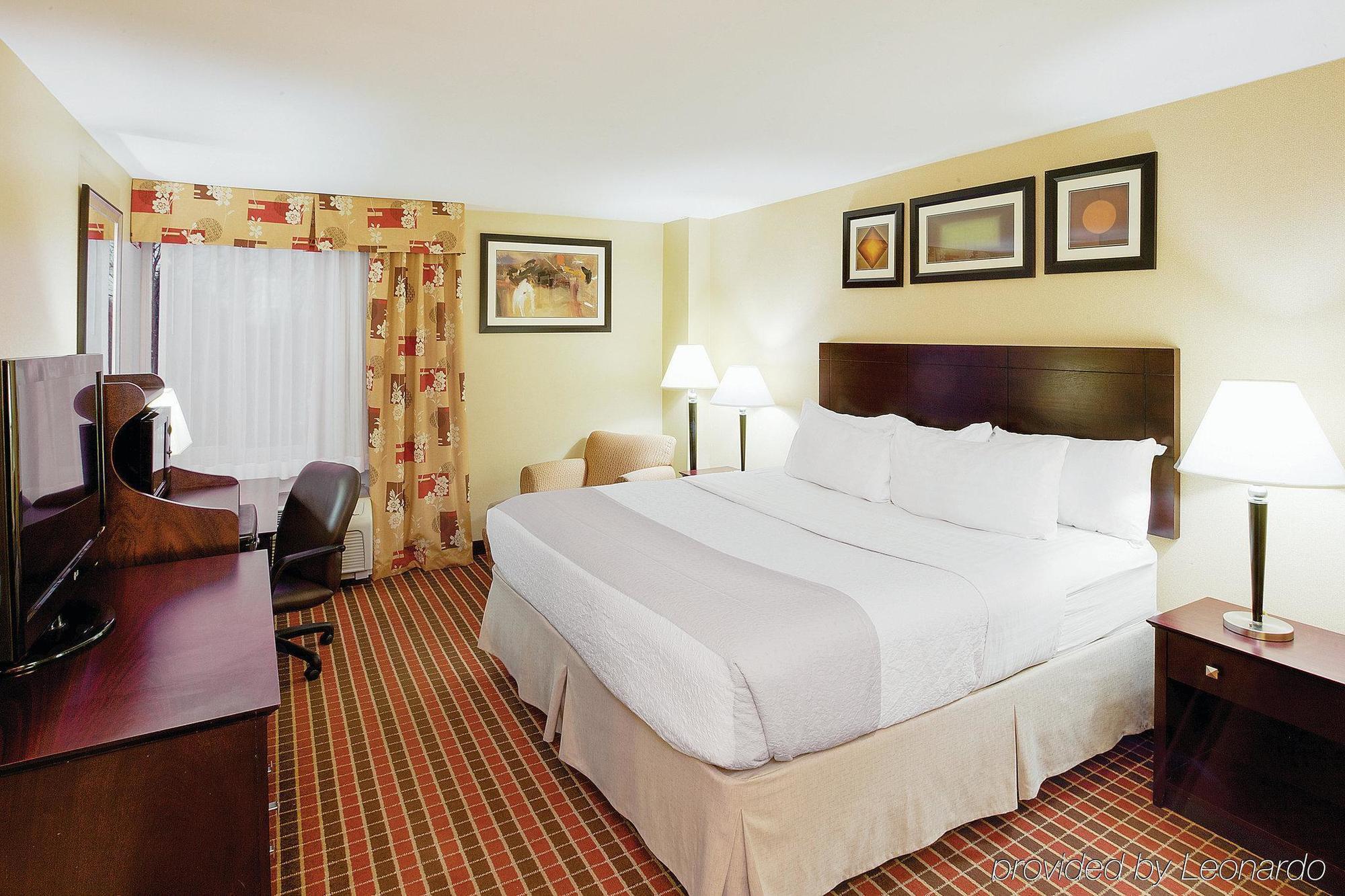 La Quinta Inn & Suites Pittsburgh North McCandless Township Екстер'єр фото