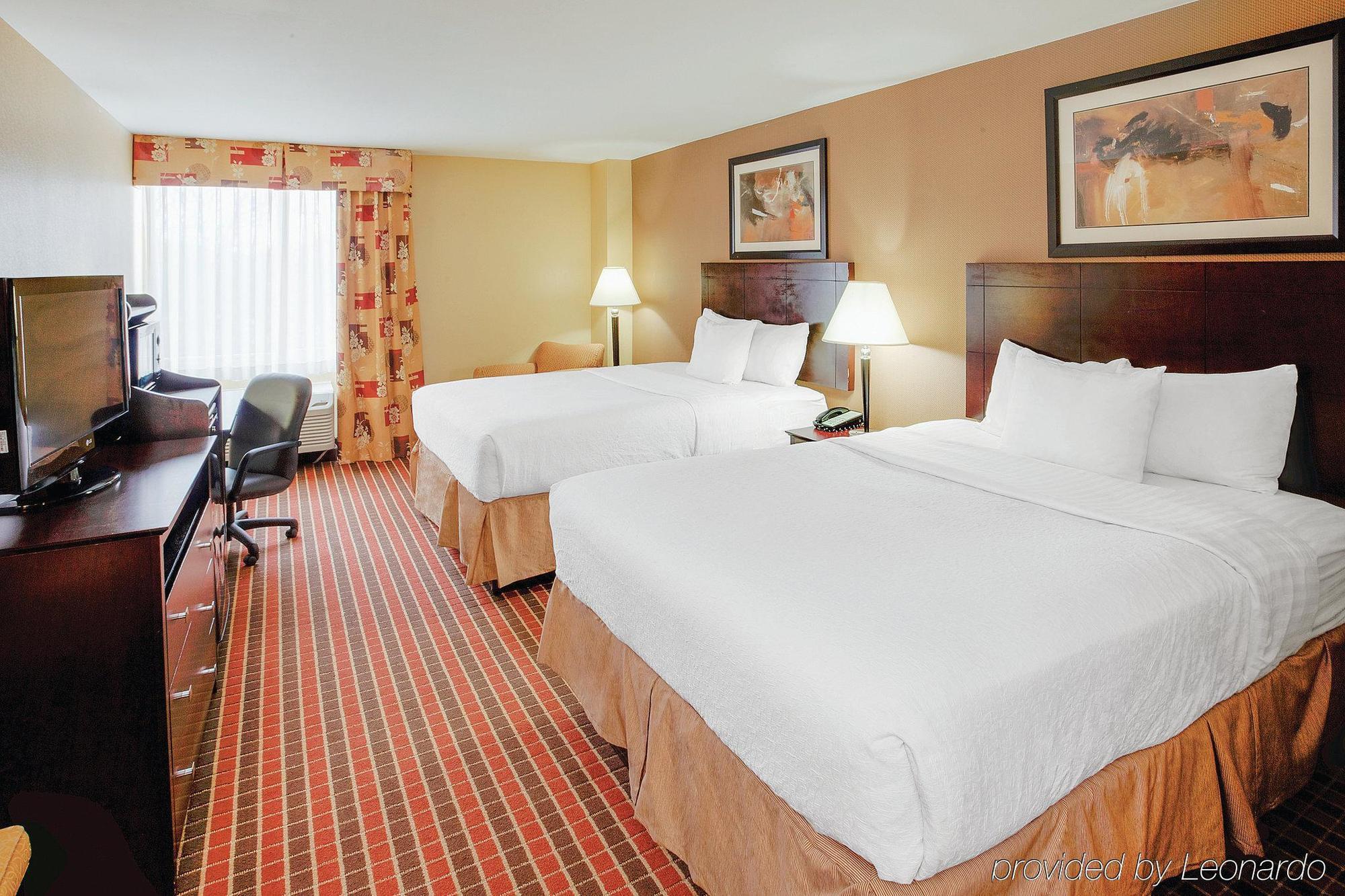 La Quinta Inn & Suites Pittsburgh North McCandless Township Екстер'єр фото