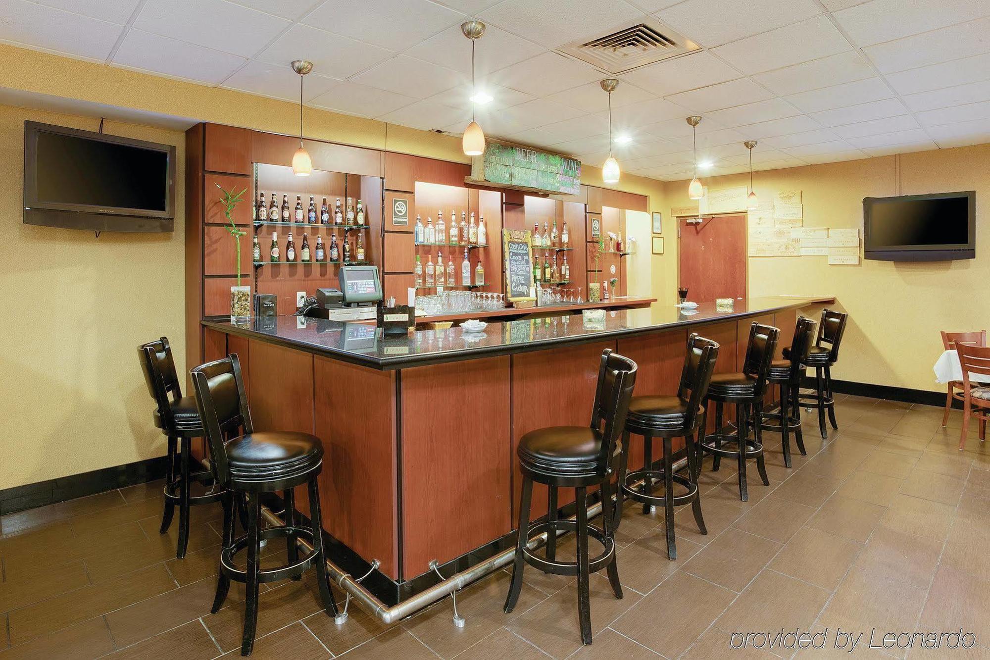 La Quinta Inn & Suites Pittsburgh North McCandless Township Екстер'єр фото