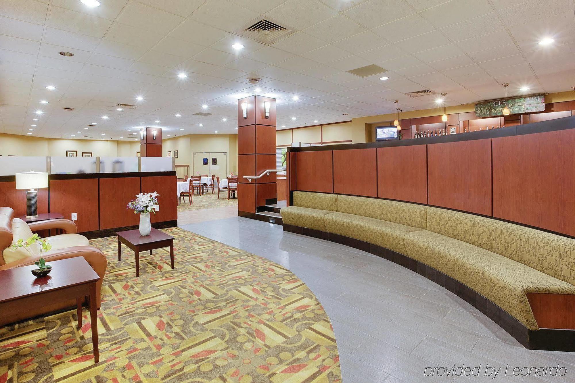 La Quinta Inn & Suites Pittsburgh North McCandless Township Екстер'єр фото