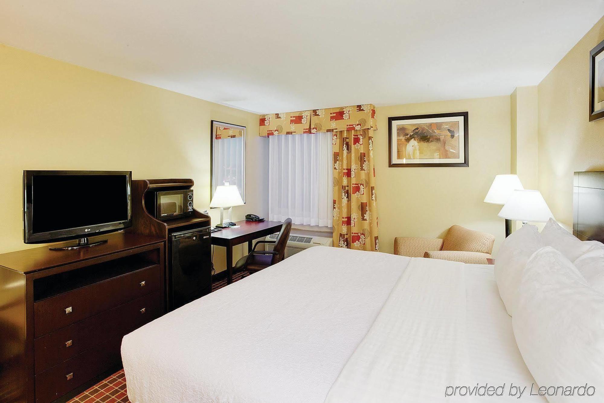 La Quinta Inn & Suites Pittsburgh North McCandless Township Екстер'єр фото