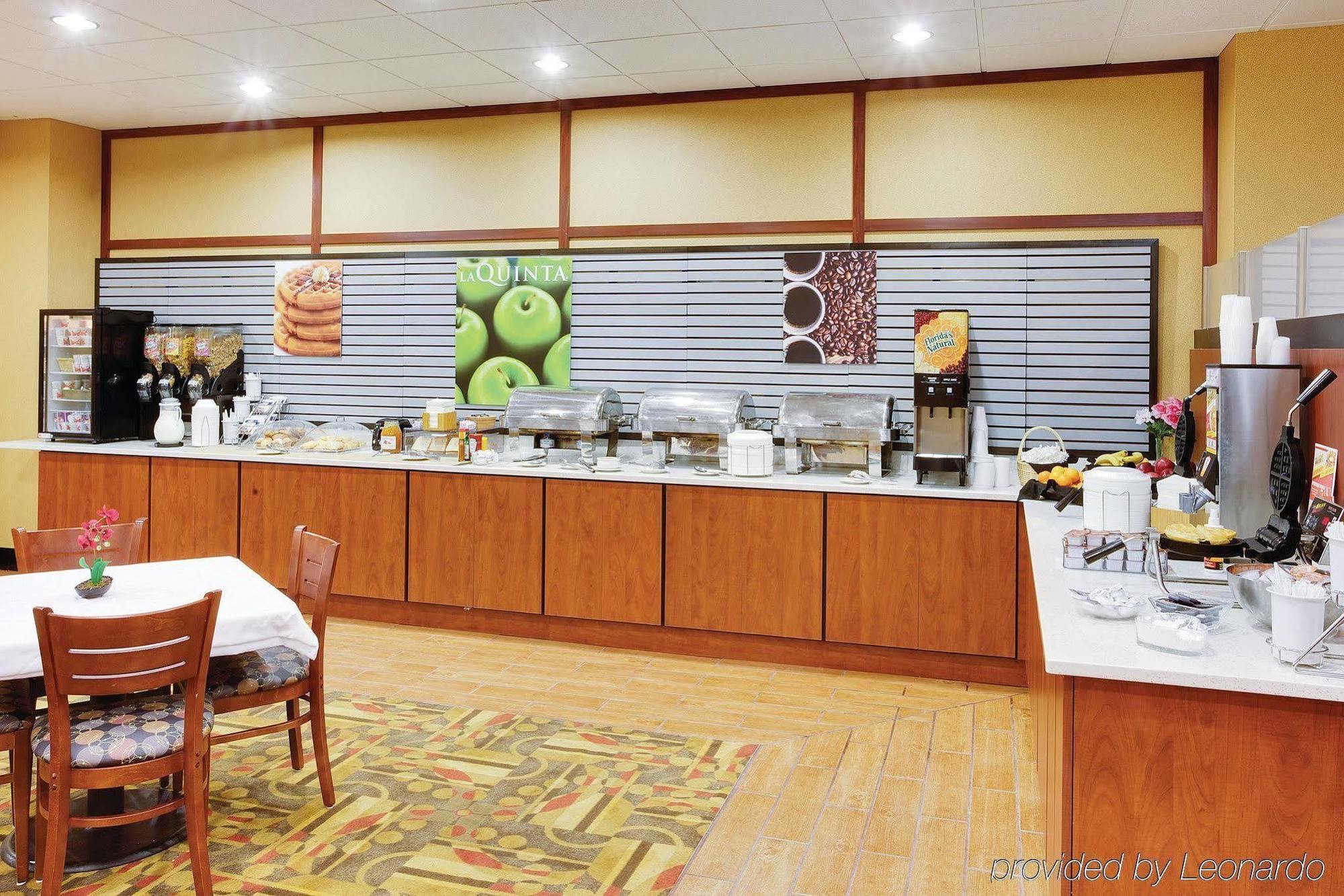 La Quinta Inn & Suites Pittsburgh North McCandless Township Екстер'єр фото